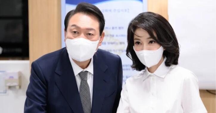 韓第一夫人金建希現身