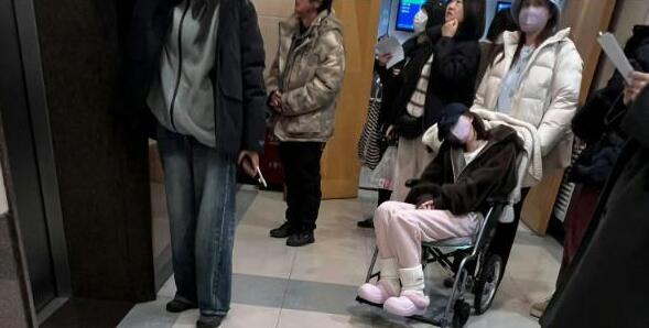 趙露思被曝疑患神經系統疾病